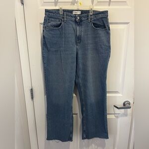 Abercrombie & Fitch High Rise 90s Relaxed Medium Wash Jeans